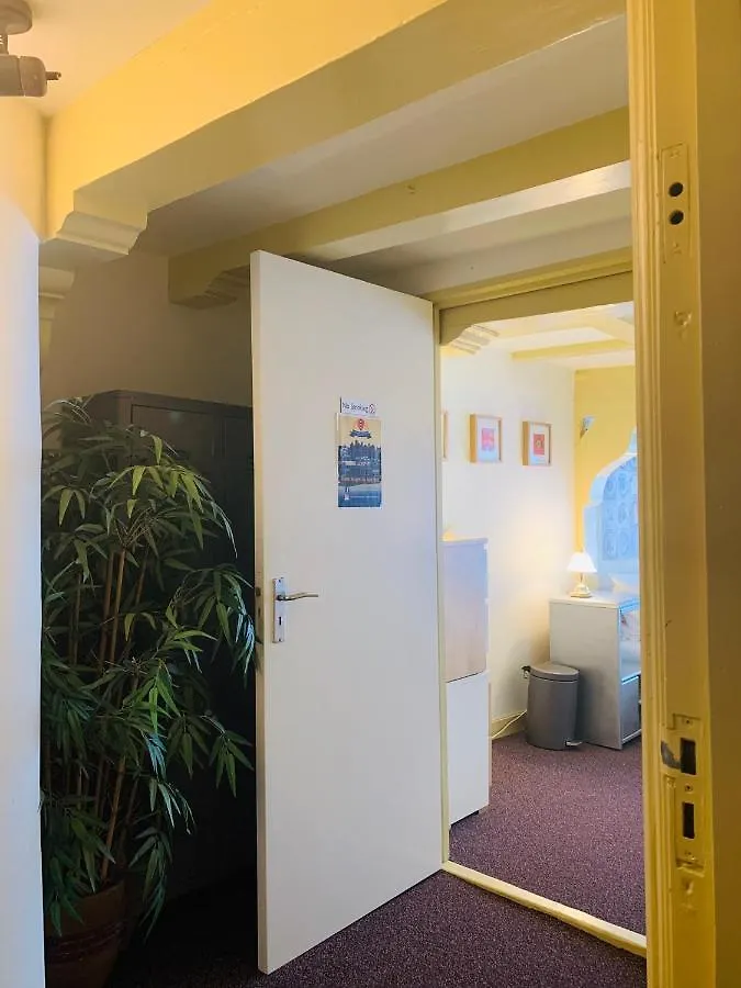 Amsterdam Central Guest House 2*,  Niederlande